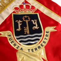 Guión Banderín bordado sobre tela de raso. Detalle Escudo Capitanía General Sevilla