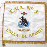 Guión Banderín bordado sobre tela de raso. EVA3 Blanco Constantina Sevilla