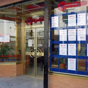 Escaparate de Unihogar. Rotulación de vinilos en Sevilla