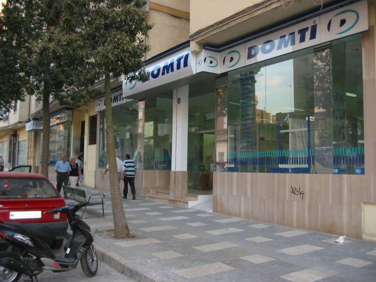 R&oacute;tulo cartel luminoso Luminaria Domti M&aacute;laga