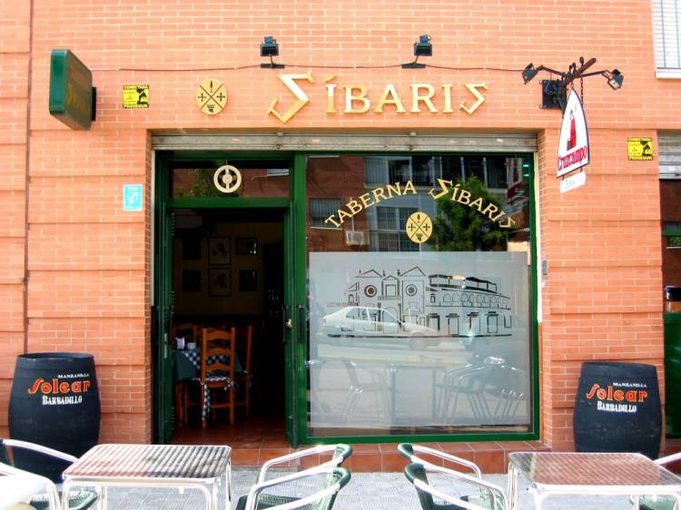 R&oacute;tulo Lat&oacute;n cajeado Sibaris Montequinto Sevilla