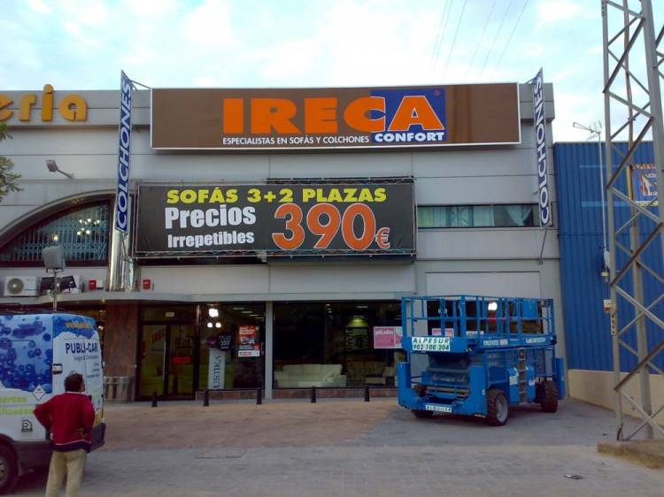 R&oacute;tulos Ireca Utrera Sevilla. Rotulaci&oacute;n de frentes