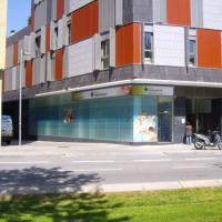 Clínicas Medicaldent Avda. Diagonal Barcelona.  Rotulación de vinilos en impresión digital y al ácido
