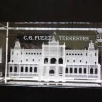 Cuartel General de la Fuerza Terrestre Cubo trofeo cristal al l&aacute;ser