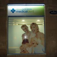 Medicandent San Sebastián.  Rotulación de vinilos en impresión digital y al ácido