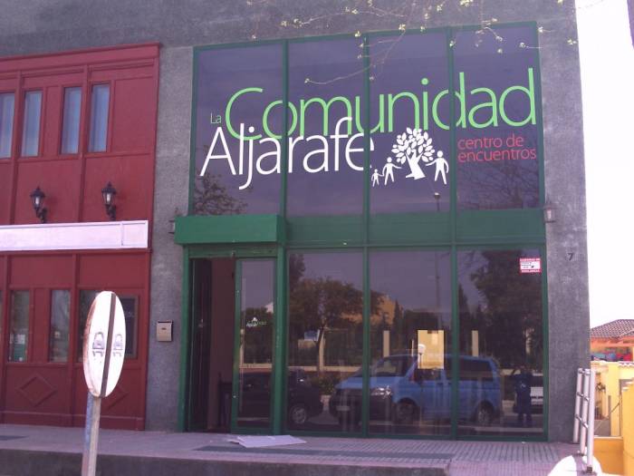 Comunidad Aljarafe.  Rotulación de vinilos.