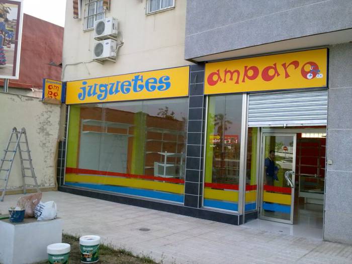 Jugueter&iacute;a Amparo Cajas Luminosas y vinilos Bellavista Sevilla