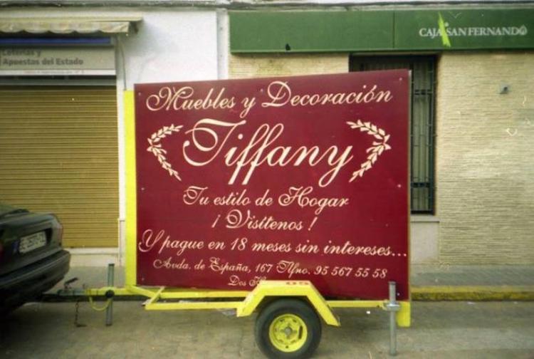 Remolque publicitario valla móvil 2.30x1.80 mts Muebles Tiffany Dos Hermanas Sevilla