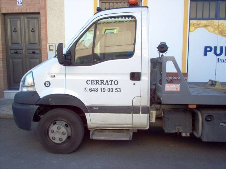 Rotulación Grúas Renault Cerrato, Dos Hermanas Sevilla