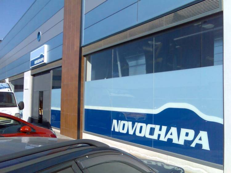 Rotulaci&oacute;n de vinilos en impresi&oacute;n digital laminado con blanco.Novochapa Nuevo Torneo