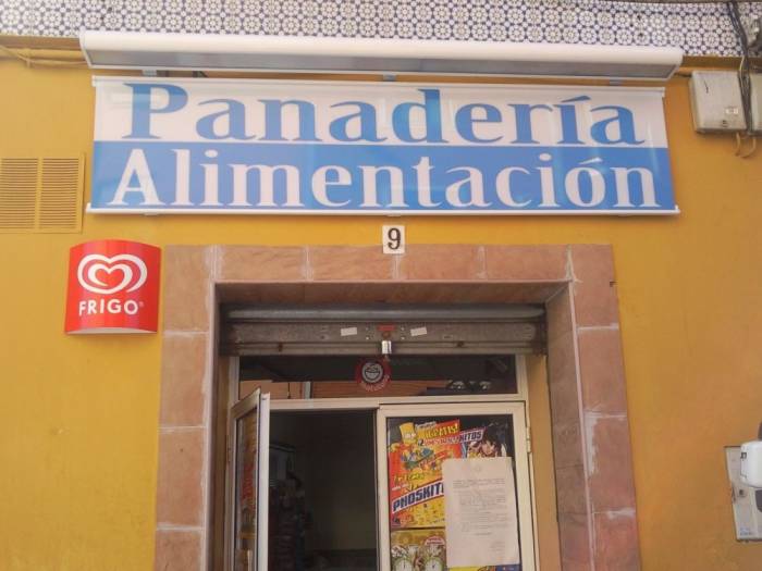 R&oacute;tulo cartel luminoso Luminaria. Pander&iacute;a y alimentaci&oacute;n Bellavista Sevilla