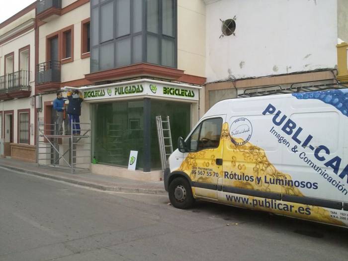 R&oacute;tulo cartel luminoso Luminaria. 26 Pulgadas Dos Hermanas Sevilla