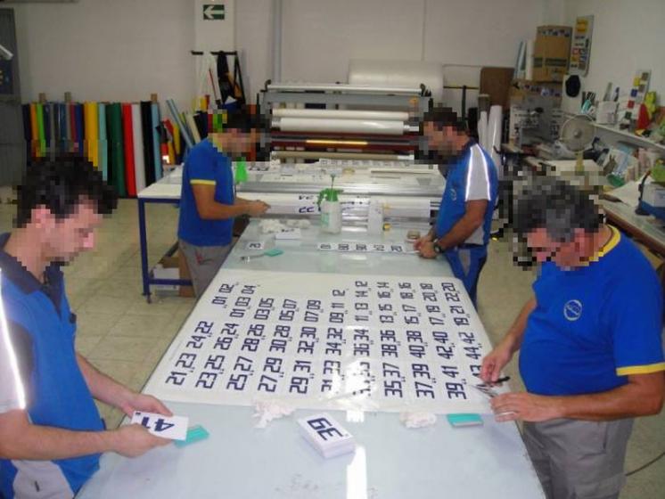 Rótulo cartel Señalización Recambios Buy Original, Grupo Catsa Sevilla