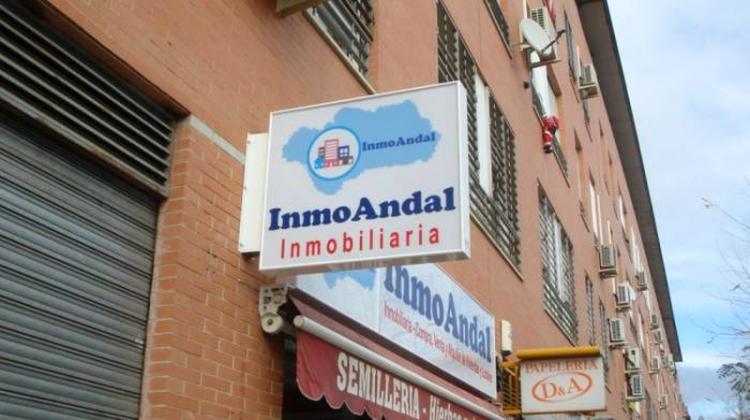 R&oacute;tulo luminoso Banderola. Inmobiliaria Inmo Andal Sevilla