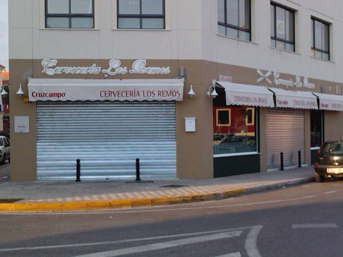 R&oacute;tulo luminoso con ne&oacute;n. Cervecer&iacute;a Los Remos Dos Hermanas Sevilla