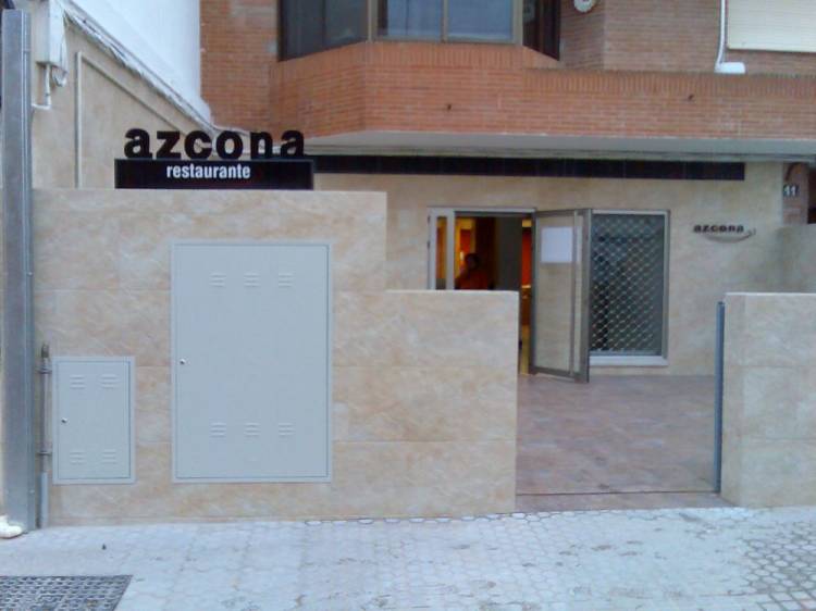 R&oacute;tulo luminoso. Restaurante Azcona Bellavista Sevilla. Frente calado + corp&oacute;reo PVC