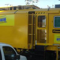 Rotulación con vinilos para exterior. Locomotora Renfe sevilla