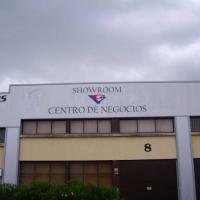 Rotulación de fachada Showroon Centro de Negocios Polígono Parsi Sevilla