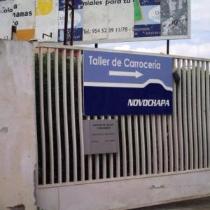Rótulo cartel Novochapa Automares Sevilla