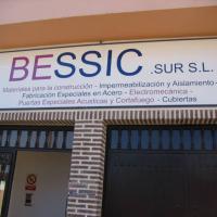 Rótulo cartel rotulado Bessic. Dos Hermanas Sevilla