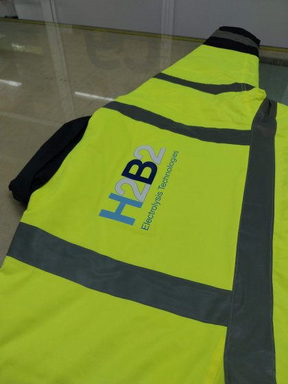 Ropa laboral para H2B2 Dos Hermanas en Sevilla.