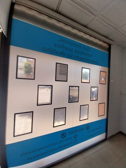 Rotulaci&oacute;n de cristal en vinilo &aacute;cido con impresi&oacute;n digital para Kenepa Montequinto Dos Hermanas Sevilla.