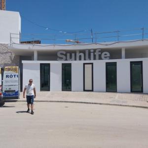 Rótulo en letras corpóreas de acero inoxidable en Sotogrande. Trabajos para Bilba Constructora Andalucía en Álora Málaga. Rótulo en letras corpóreas de acero inoxidable en Sotogrande. Trabajos para Bilba Constructora Andalucía en Álora Málaga.
