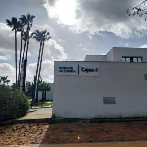 Rótulos en letras corpóreas iluminadas con led, Instituto Cajasol. Trabajo para el Grupo Recio en Sevilla. Rótulos en letras corpóreas iluminadas con led, Instituto Cajasol. Trabajo para el Grupo Recio en Sevilla.