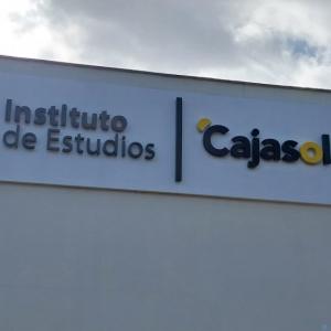 Rótulos en letras corpóreas iluminadas con led, Instituto Cajasol. Trabajo para el Grupo Recio en Sevilla. Rótulos en letras corpóreas iluminadas con led, Instituto Cajasol. Trabajo para el Grupo Recio en Sevilla.