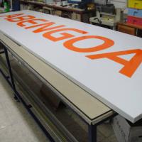 Abengoa, Sevilla. Frente de dibon + rotualción