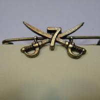 Asociaci&oacute;n Sagunto 7, Sevilla. Pin en acabado bronce