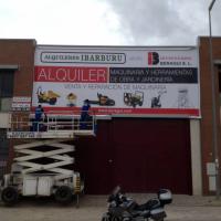 Cartel lona publicitaria de Gran formato. Beragui Alquiler de Maquinaria. Dos Hermanas Sevilla. Tensión ecoflex