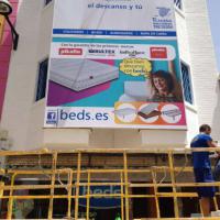 Cartel lona publicitaria de Gran formato. Franquicia Bed´s, Calle San Sebatián Dos Hermanas Sevilla