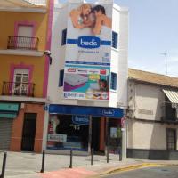 Cartel lona publicitaria de Gran formato. Franquicia Bed´s, Calle San Sebatián Dos Hermanas Sevilla