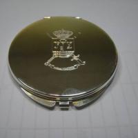 Cuartel General de la Fuerza Terrestre ( Futer ) Capitan&iacute;a General de Sevilla . Espejo de plata grabado a l&aacute;ser