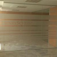Henry Chein, Sevilla. Rotulación de vinilos al ácido