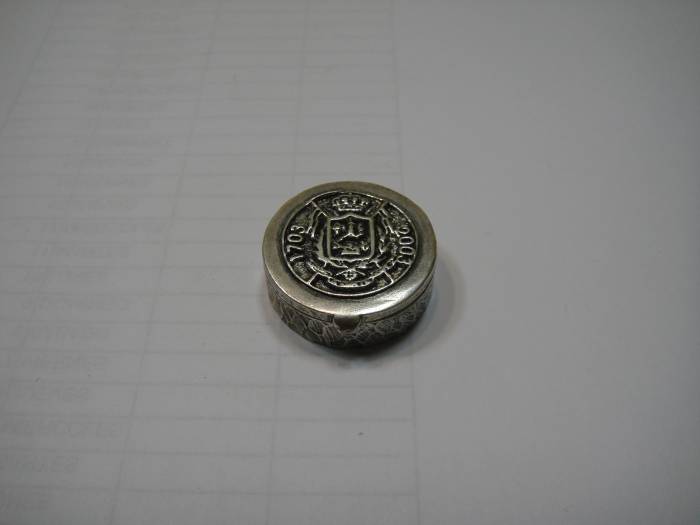 Asociaci&oacute;n Sagunto 7, Sevilla. Pastillero en plata grabado