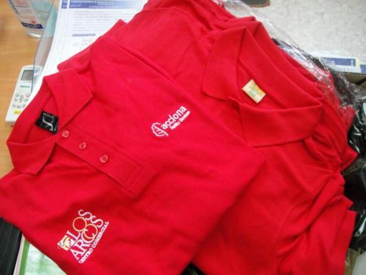 Bordado de Vestuario Laboral para Acciona Service. Servicio integral de Centros Comerciales. Sevilla
