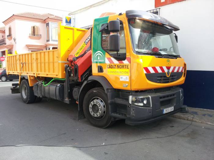 Camión grúa, Imesapi, mantenimiento de carreteras Sevilla y Cádiz