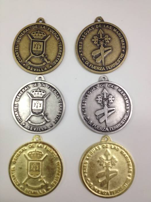 Cuartel General de la Fuerza Terrestre ( Futer ) Capitanía General de Sevilla. Medallas fundidas