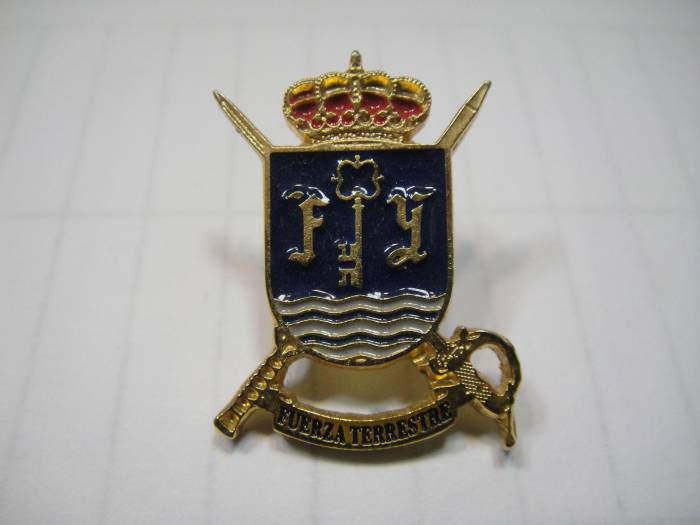 Cuartel General de la Fuerza Terrestre ( Futer ) Capitan&iacute;a General de Sevilla. Pin fotograbado y esmaltado