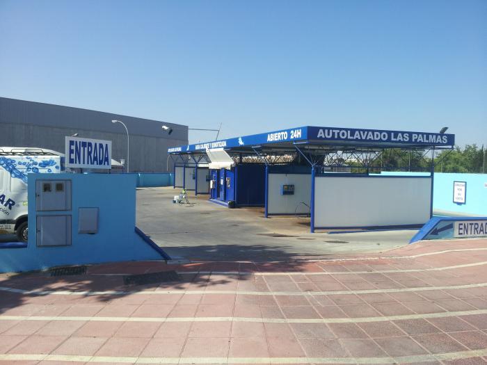 Rotulación de frente de chapa. Autolavado Las Palmas Dos Hermanas Sevilla
