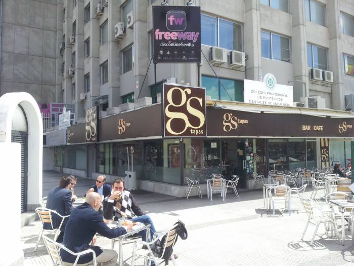 Rotulaci&oacute;n de frente de chapa. Colegio Profesional de Prot&eacute;sicos de Andaluc&iacute;a