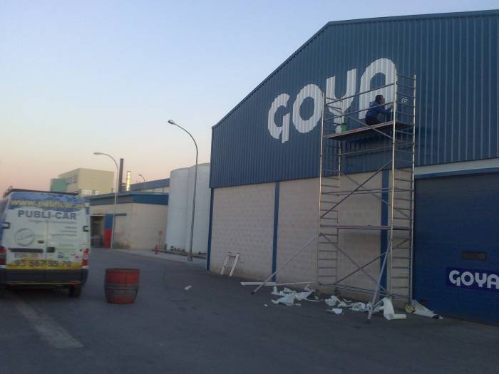 Rotulación en vinilo sobre chapa Fábrica de aceites Goya, Ctra Sevilla Málaga