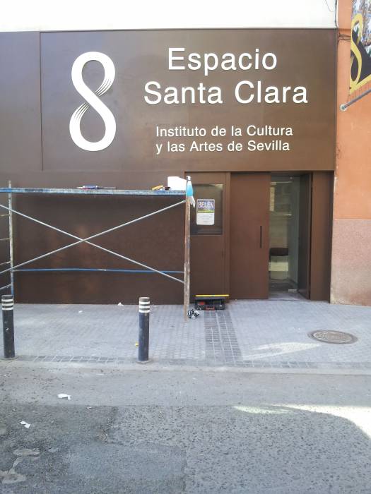 R&oacute;tulo cartel letras corp&oacute;reas. Espacio Santa Clara, Sevilla