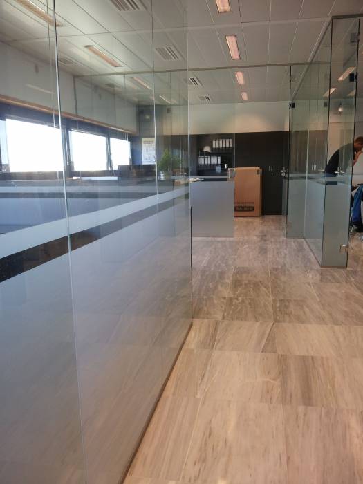 Steag Energy Services Solar Sevilla.  Rotulaci&oacute;n de vinilos al &aacute;cido