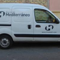 Rotulación de furgoneta en vinilo de corte. Hierros del Mediterráneo Dos Hermanas Sevilla