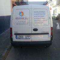 Rotulación de furgoneta en vinilo de corte e impresión digital. Ecliman SL Sevilla