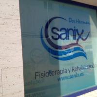 Sanix Dos Hermanas Sevilla www.sanix.es. Rotulación de vinilos en impresión digital y al ácido