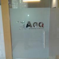 AGQ Sevilla. Rotulación de vinilos al ácido